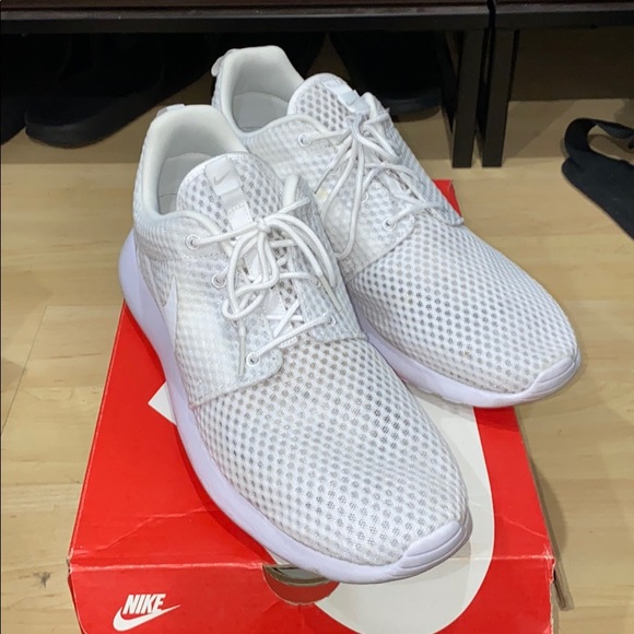 Nike Other - Nike roshes